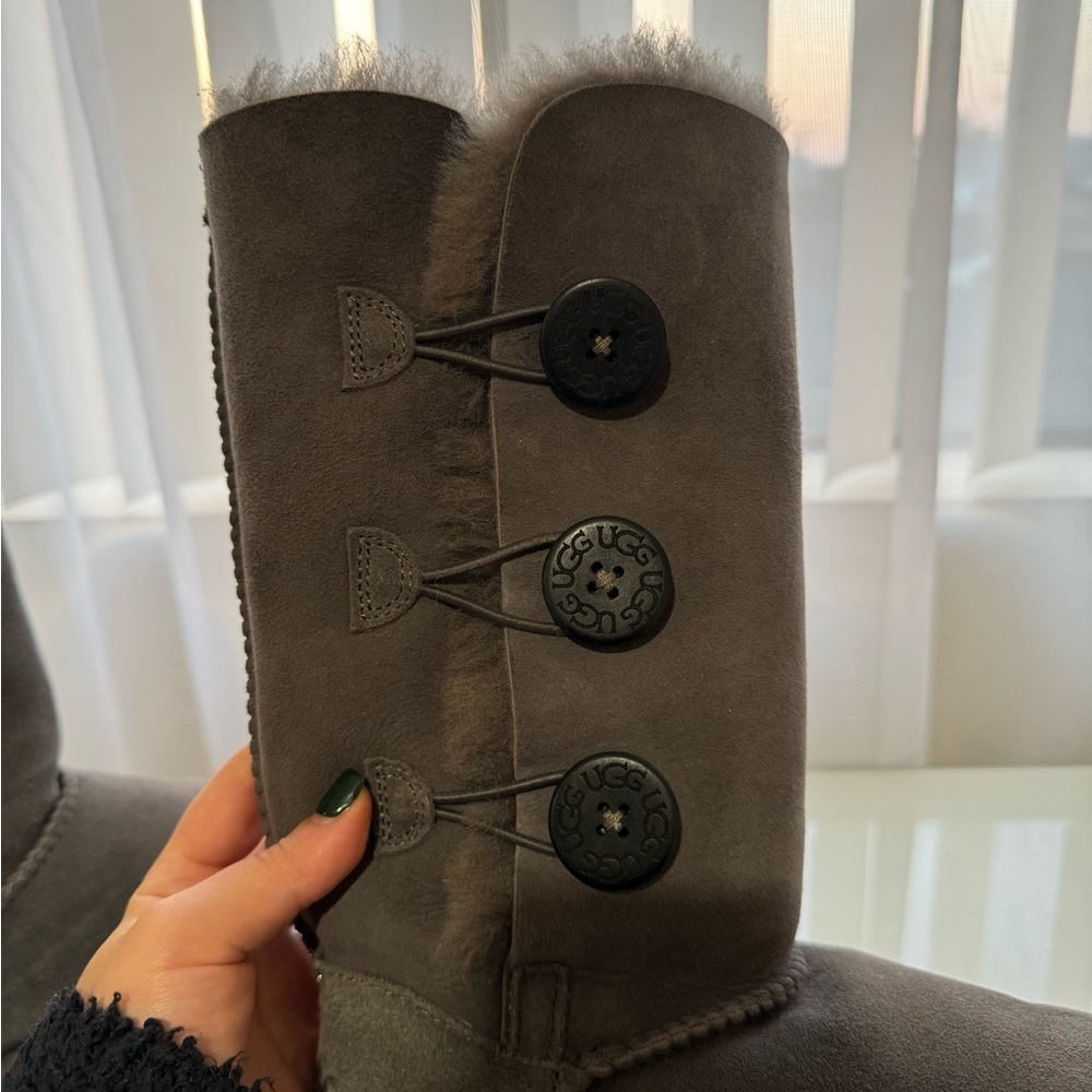 Ugg boots - Picture 6 of 6